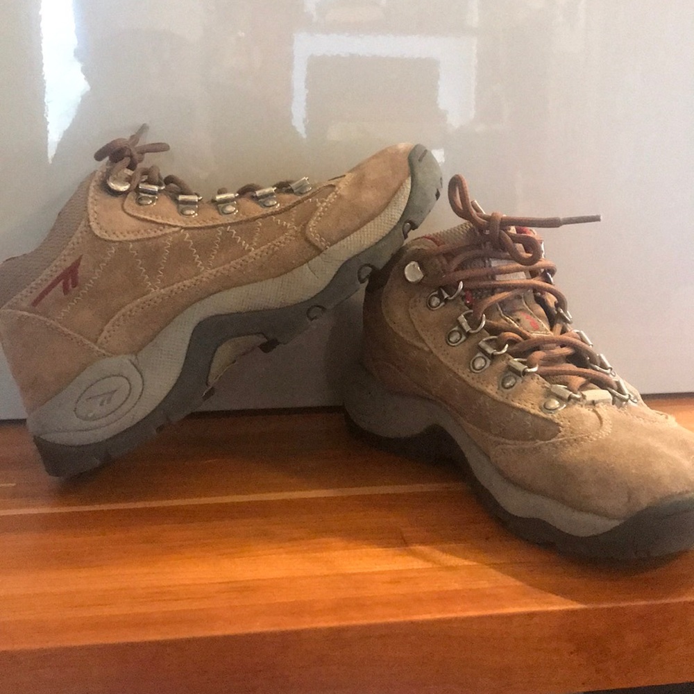 HI-TEC women’s hiking boots